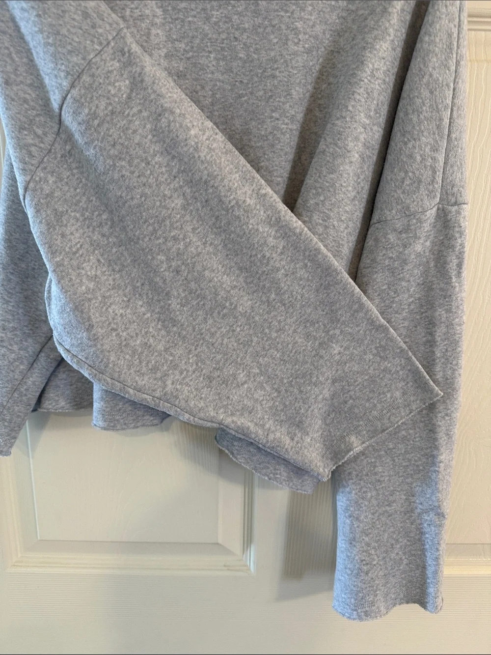 American Eagle Outfitters Light Gray Cropped Turtleneck Sweater